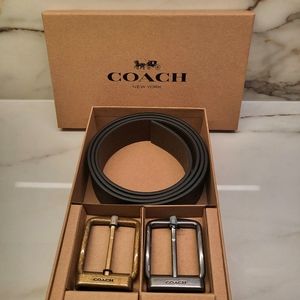 Coach Belt, brown on one side, black on the other side. Pebbled genuine leather.